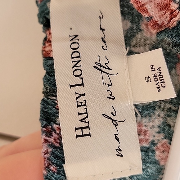 Hayley London Mini Dress Size S Floral Mini Short Sleeves - Picture 6 of 12